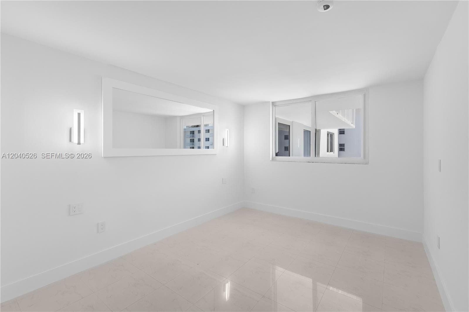 345 Ocean Drive 924, Miami Beach, FL 33139 photo 13