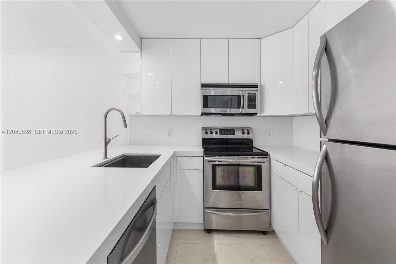 345 Ocean Drive 924 — photo 5