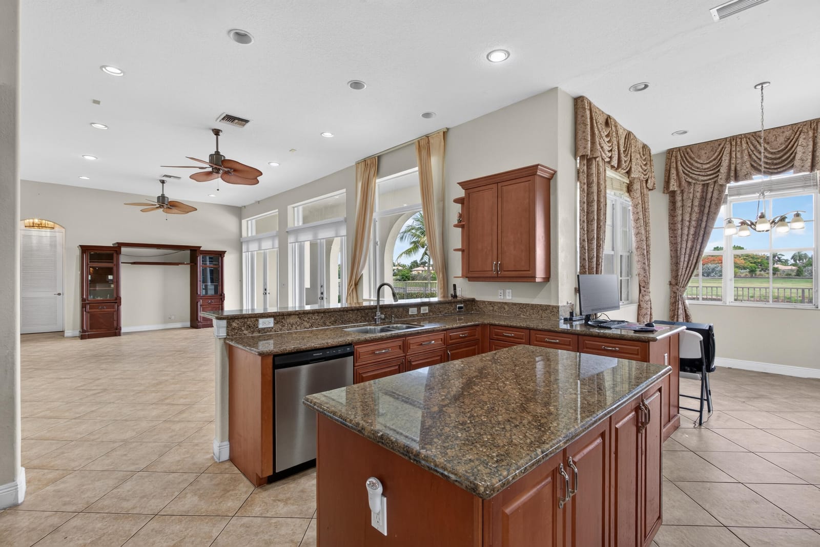 7213 NW 123rd Avenue, Parkland, FL 33076 photo 19