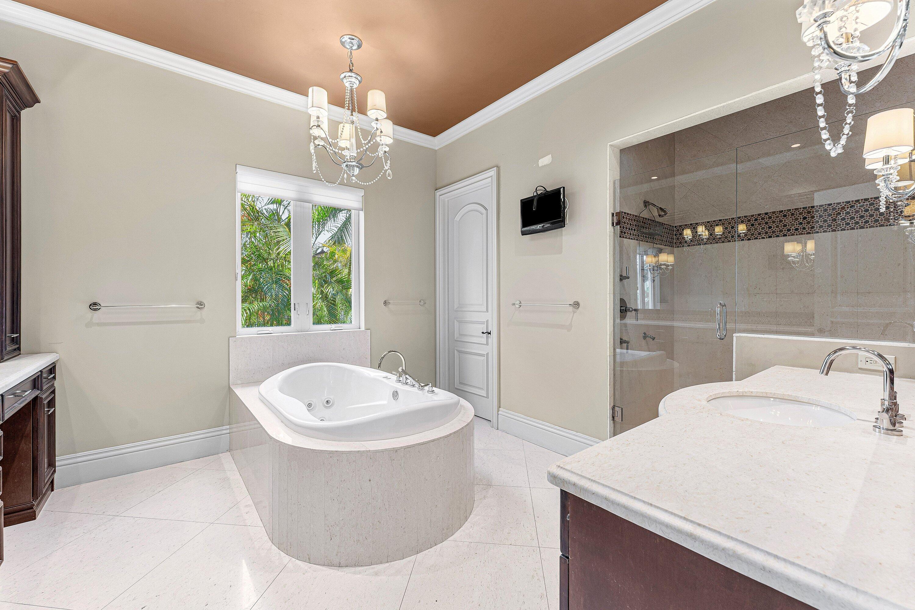 453 NE 19th Avenue, Deerfield Beach, FL 33441 photo 23