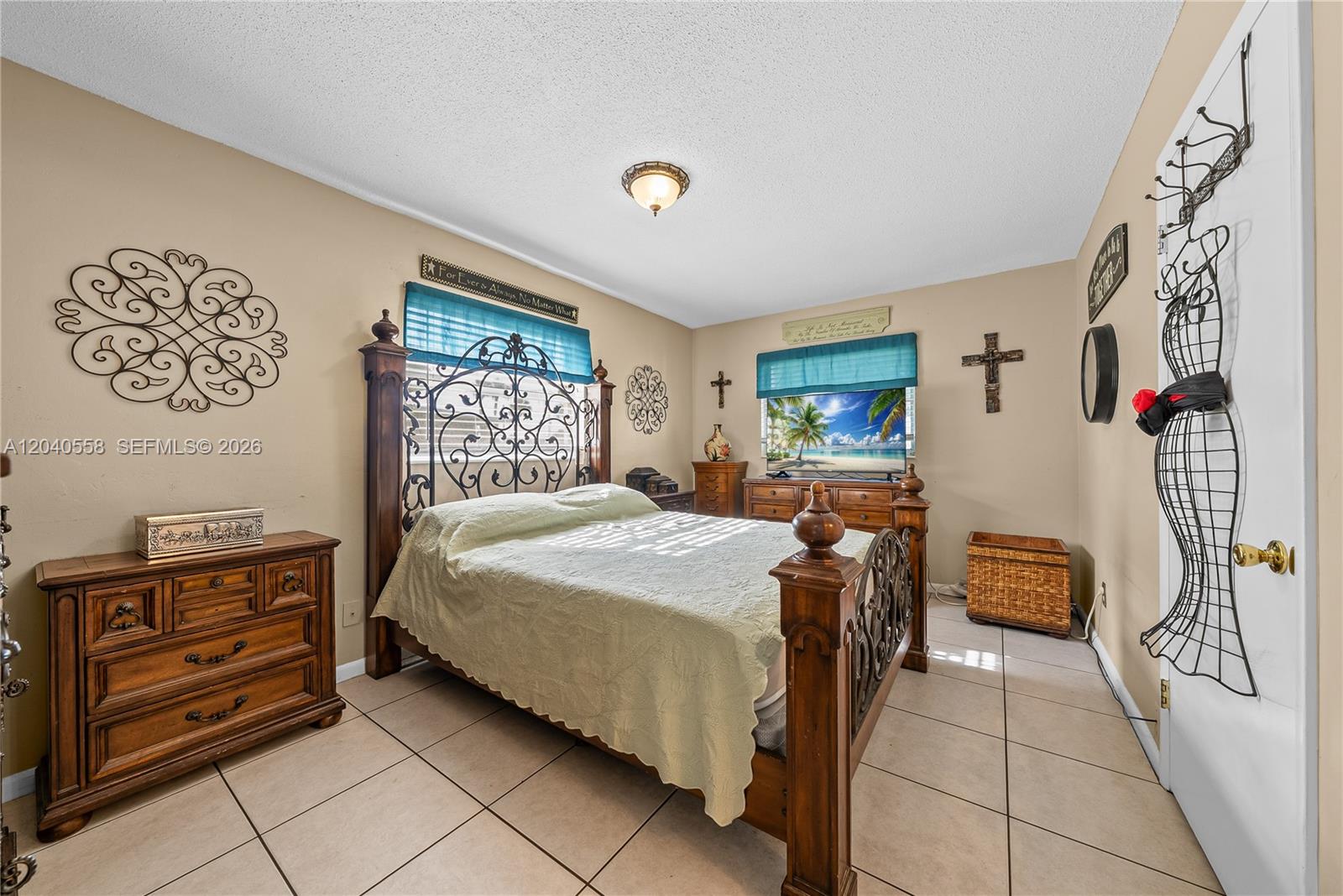 2208 Gardenia Way — photo 6