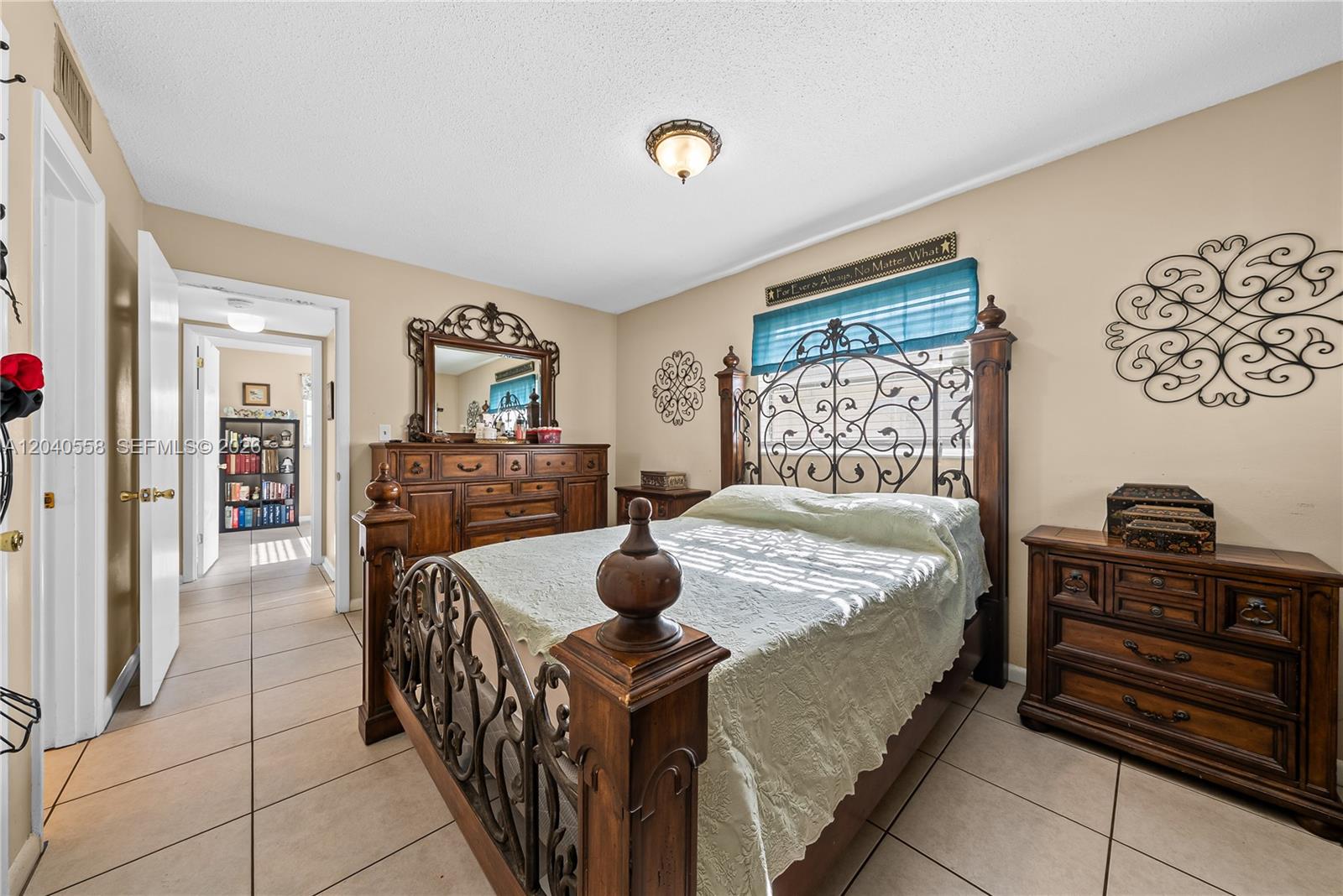 2208 Gardenia Way — photo 7
