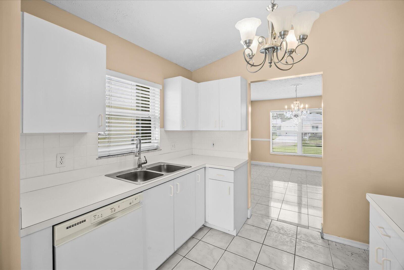 413 European Lane, Fort Pierce, FL 34982 photo 6