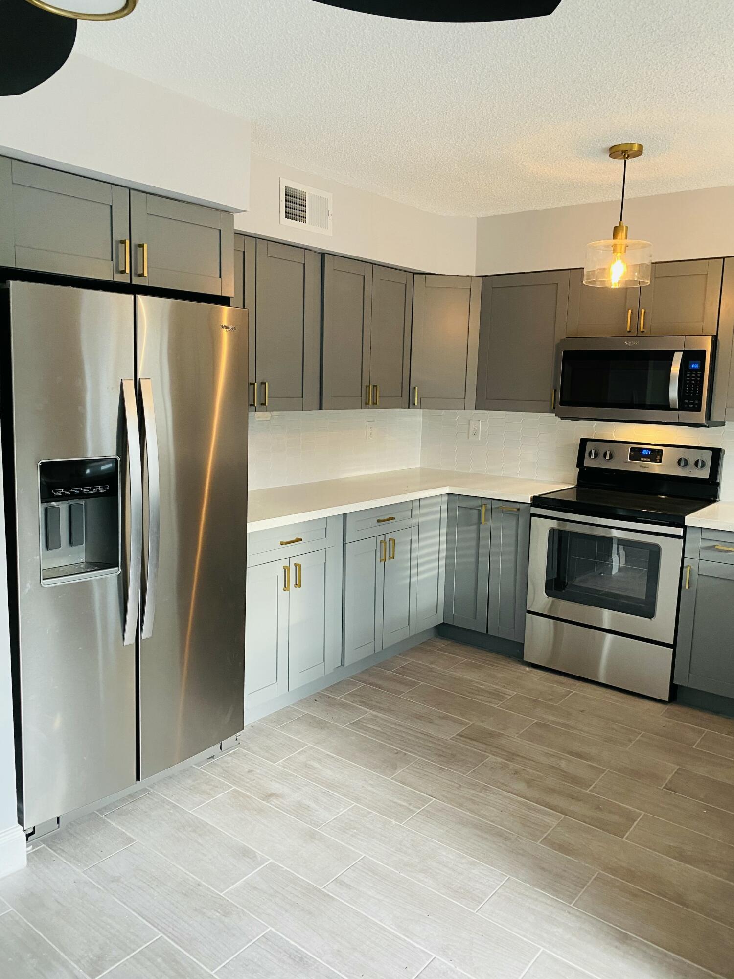 5268 NE 6th Avenue A28, Oakland Park, FL 33334, Oakland Park