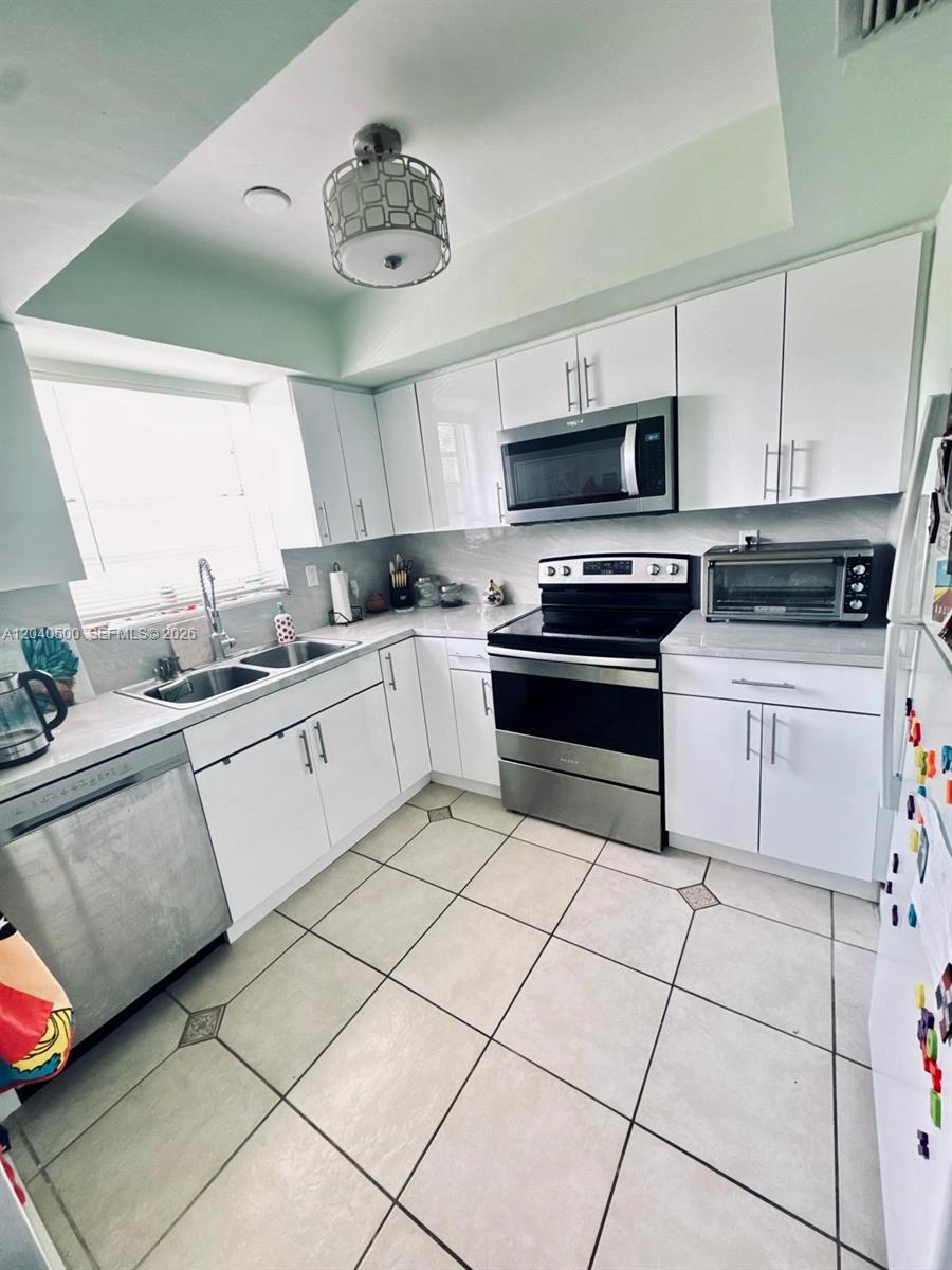 1350 NE 119th Street 135021, Miami, FL 33161, Miami