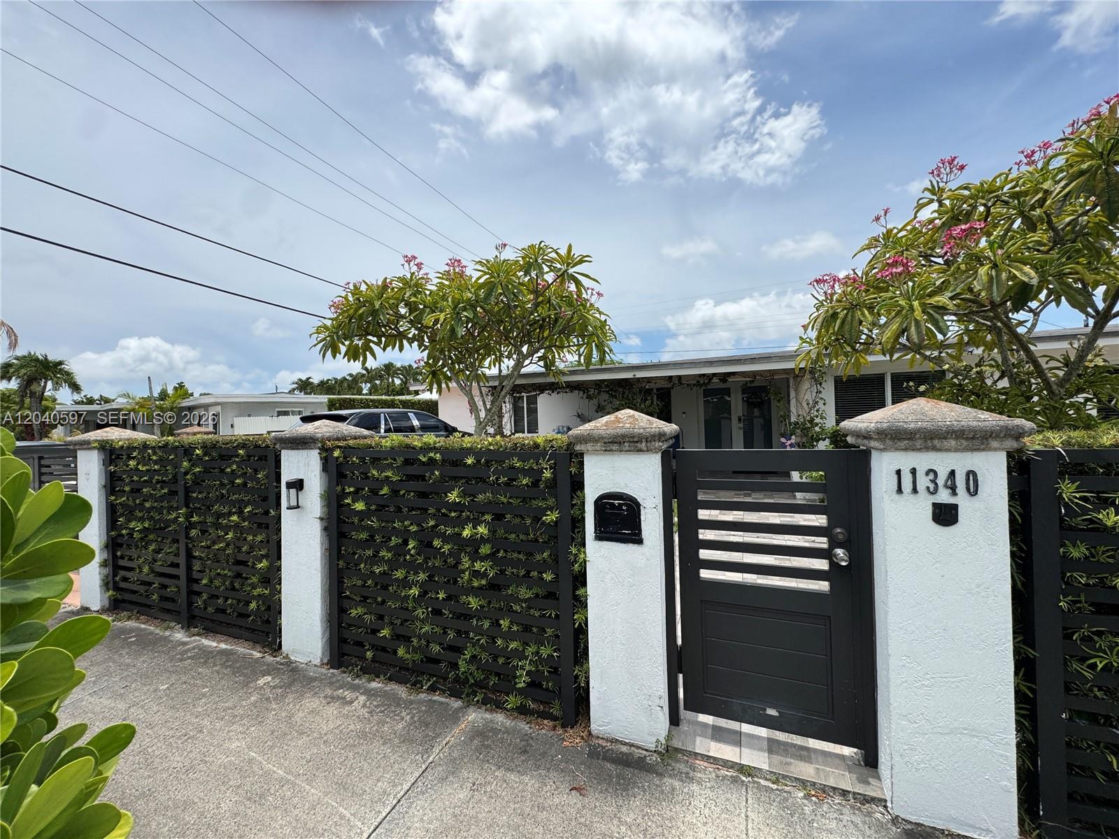 11340 SW 41st Terrace, Miami, FL 33165