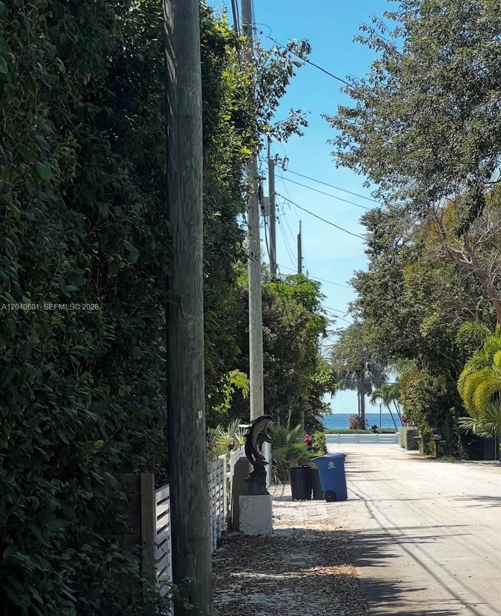 29 Dolphin Road, Key Largo, FL 33037