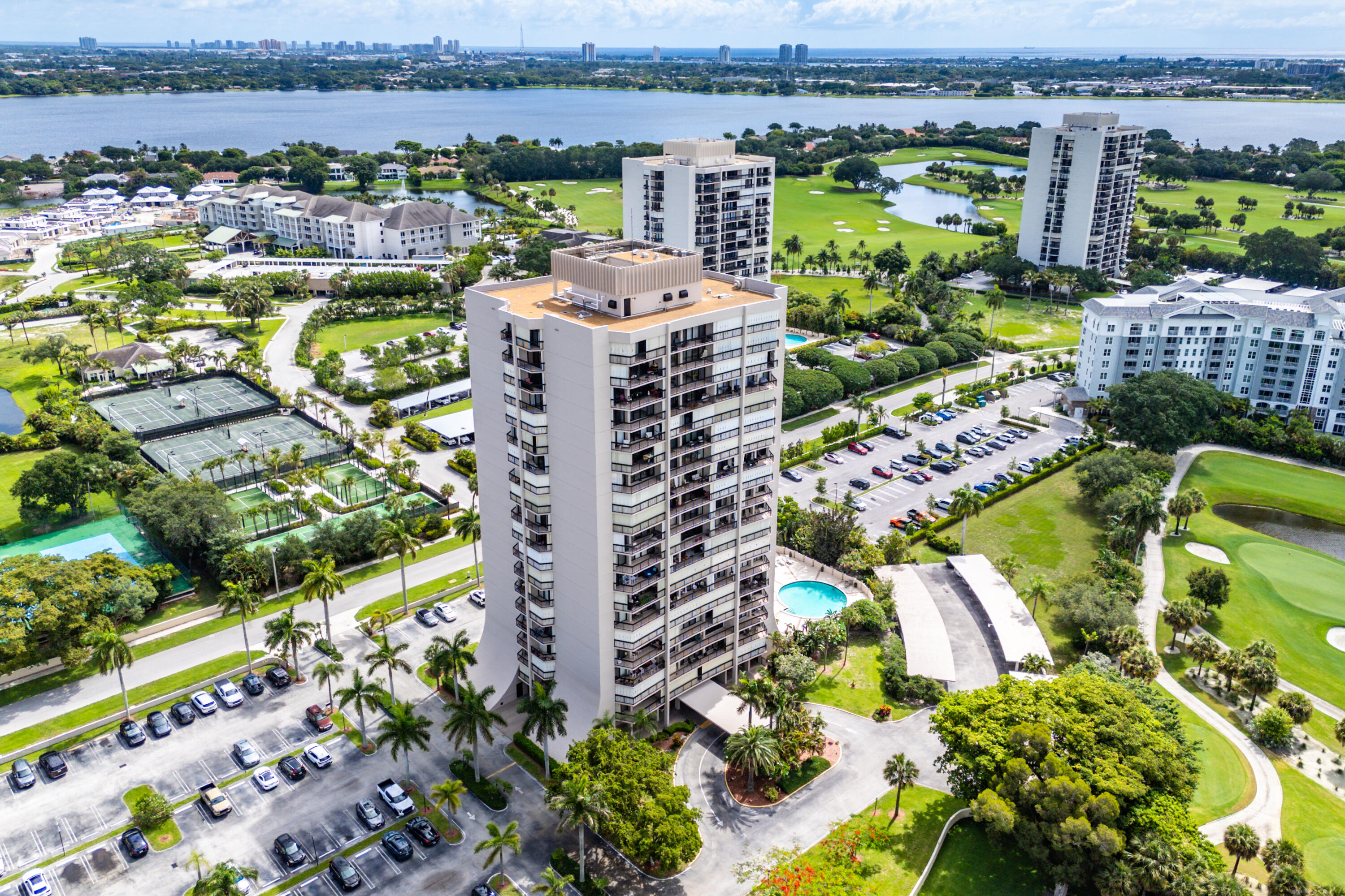 2425 Presidential Way Ph5, West Palm Beach, FL 33401, West Palm Beach