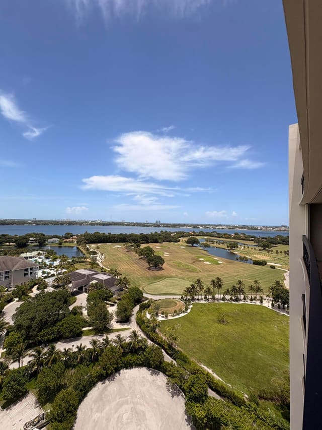 2400 Presidential Way 2002, West Palm Beach, FL 33401
