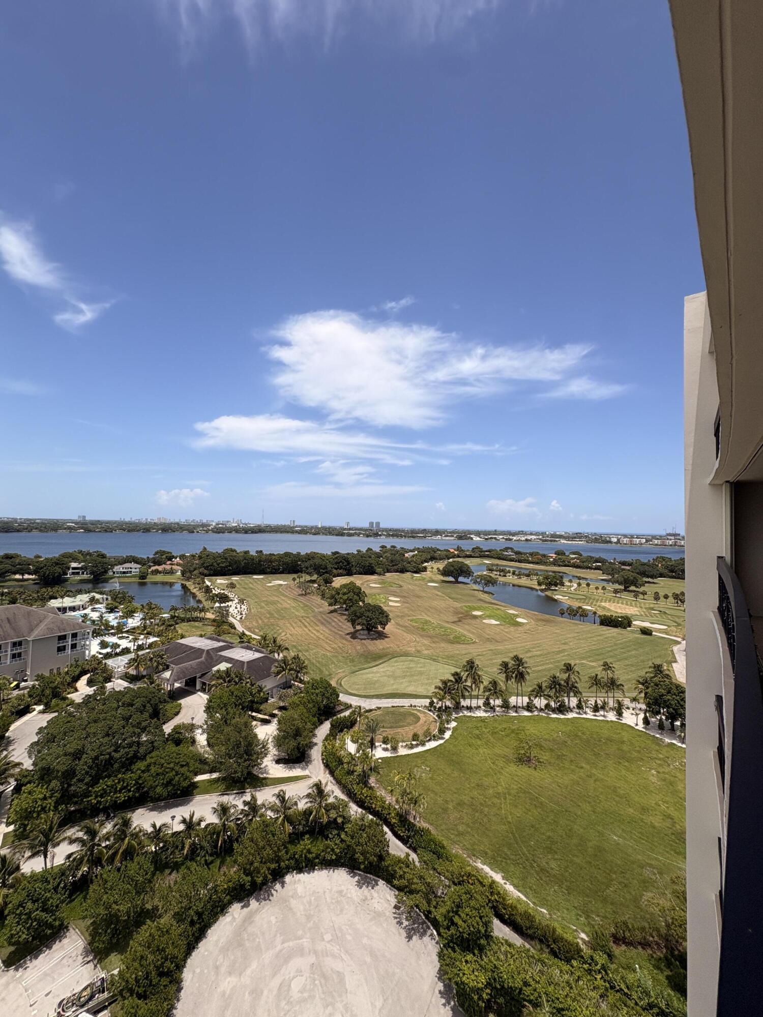 2400 Presidential Way 2002, West Palm Beach, FL 33401, West Palm Beach
