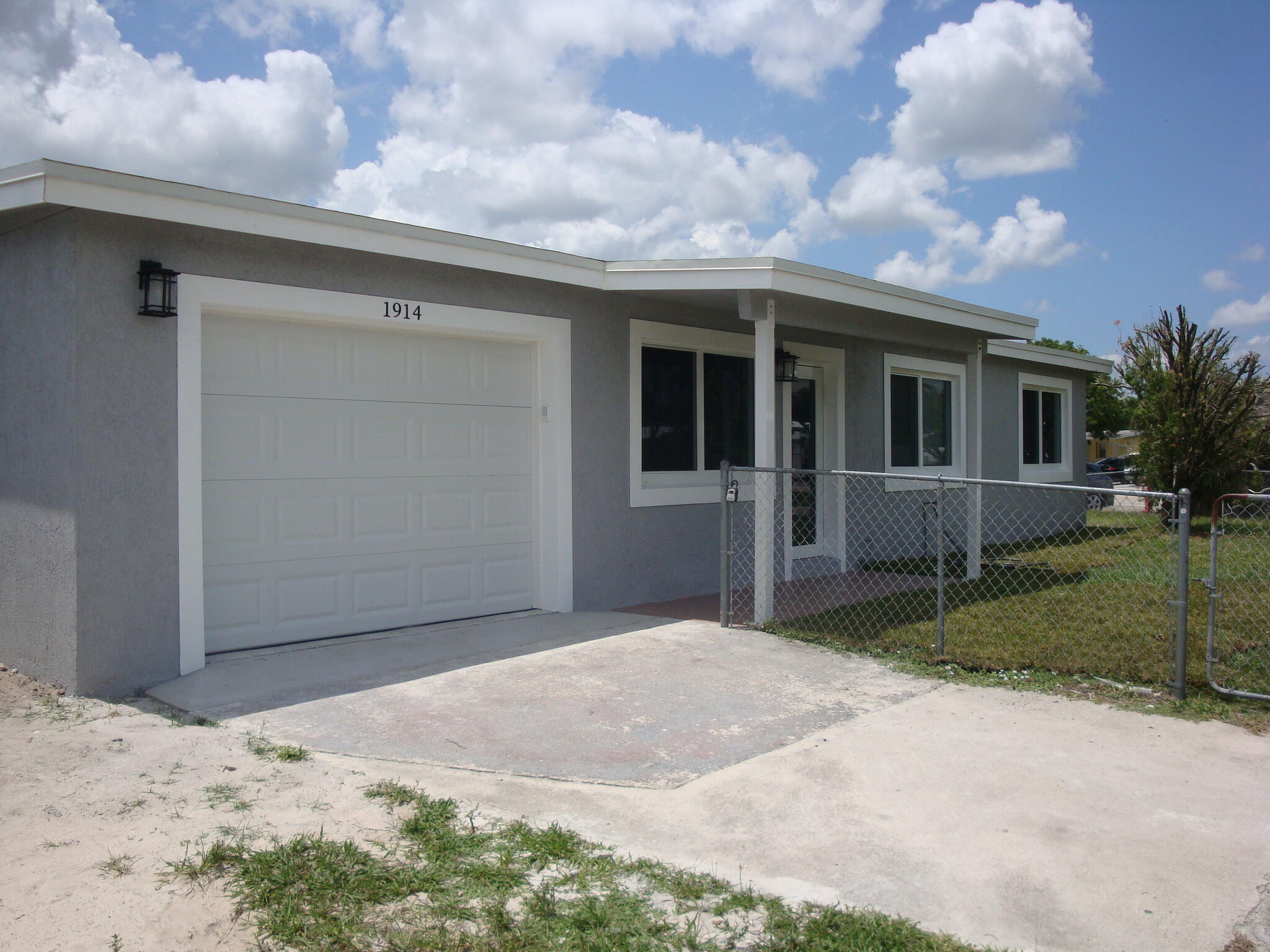 1914 Kudza Road, West Palm Beach, FL 33415, West Palm Beach
