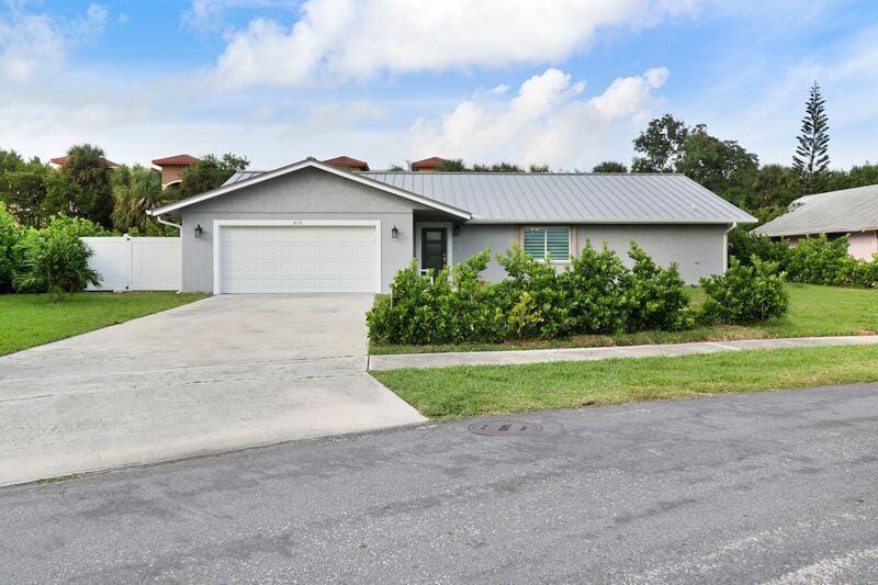 615 NE 15th Place, Boynton Beach, FL 33435 photo 1