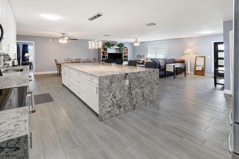 615 NE 15th Place, Boynton Beach, FL 33435 photo 4