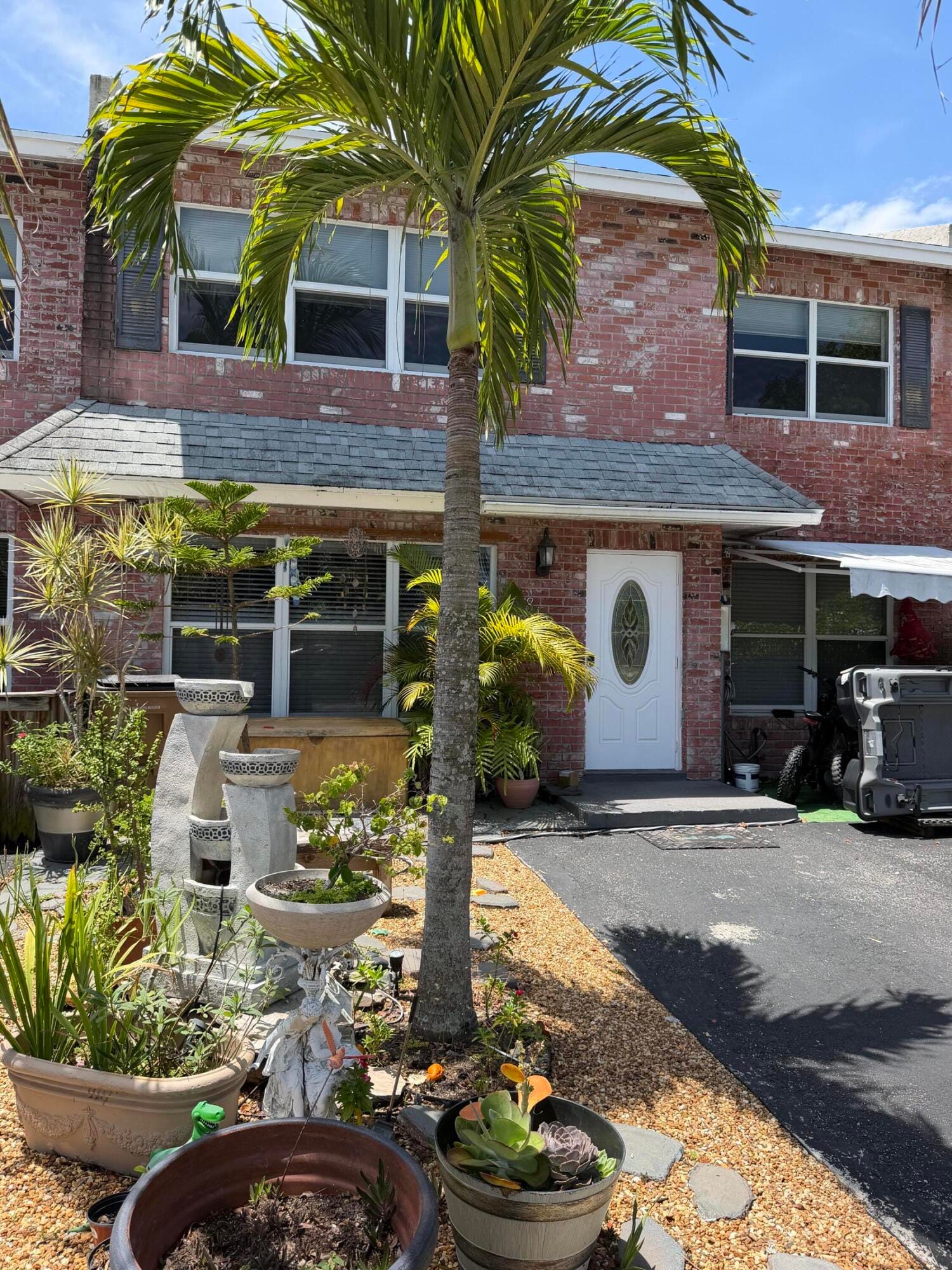 806 NW 41st Court . — photo 2