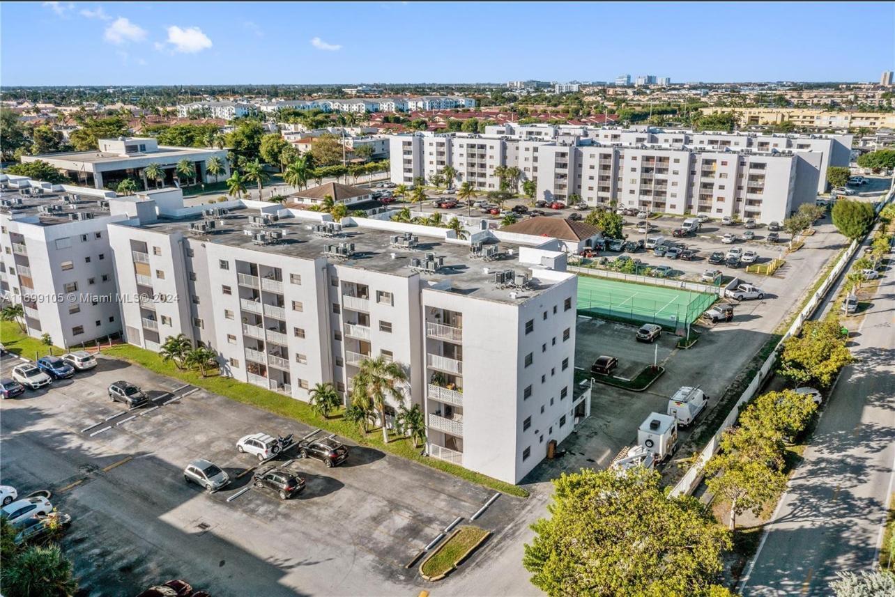 8145 NW 7th Street 208, Miami, FL 33126, Miami