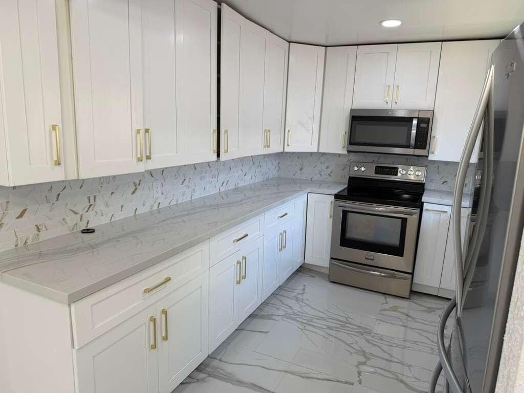 160 SE 15th Avenue Unit A — photo 7