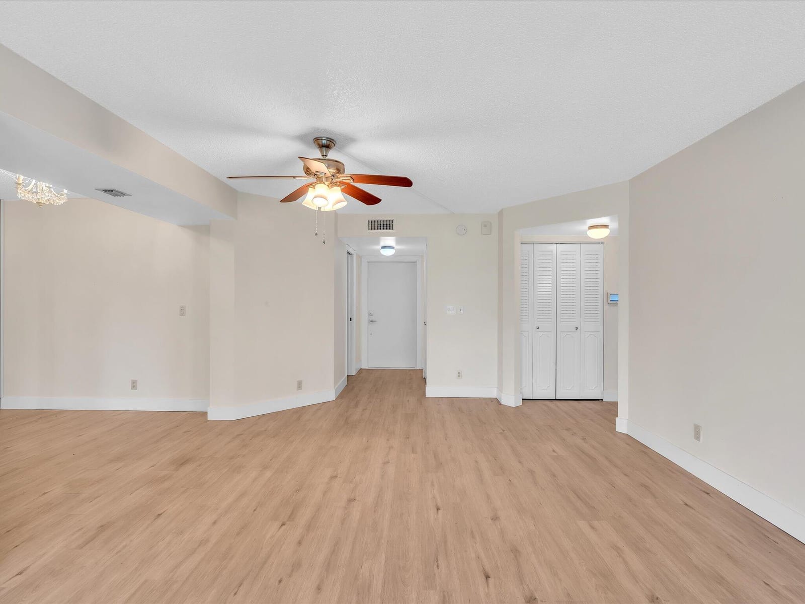 3959 Via Poinciana 104, Lake Worth, FL 33467 photo 14