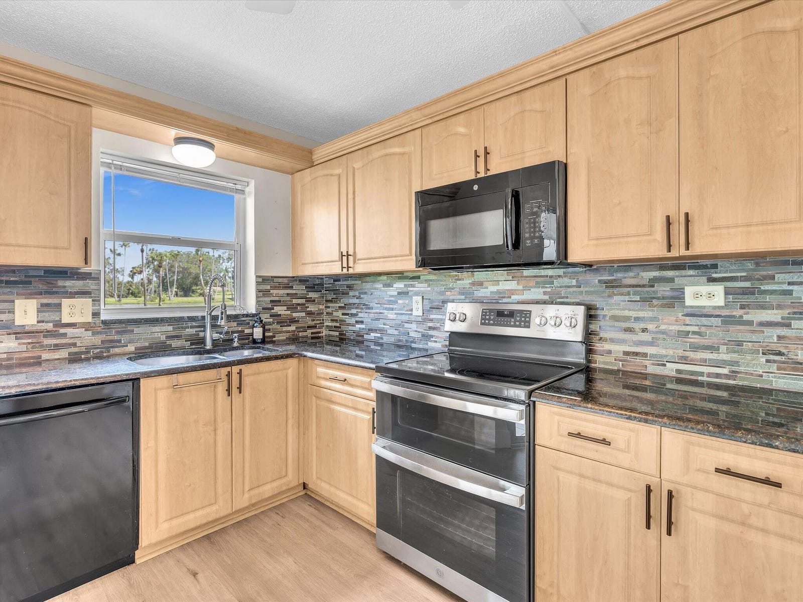 3959 Via Poinciana 104, Lake Worth, FL 33467 photo 22