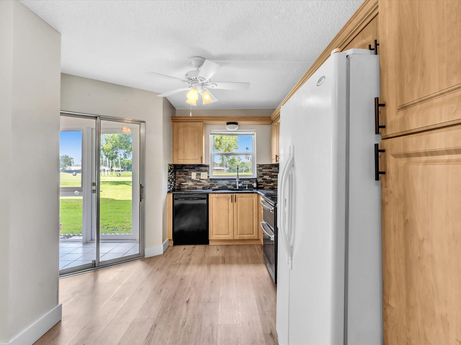3959 Via Poinciana 104, Lake Worth, FL 33467 photo 23