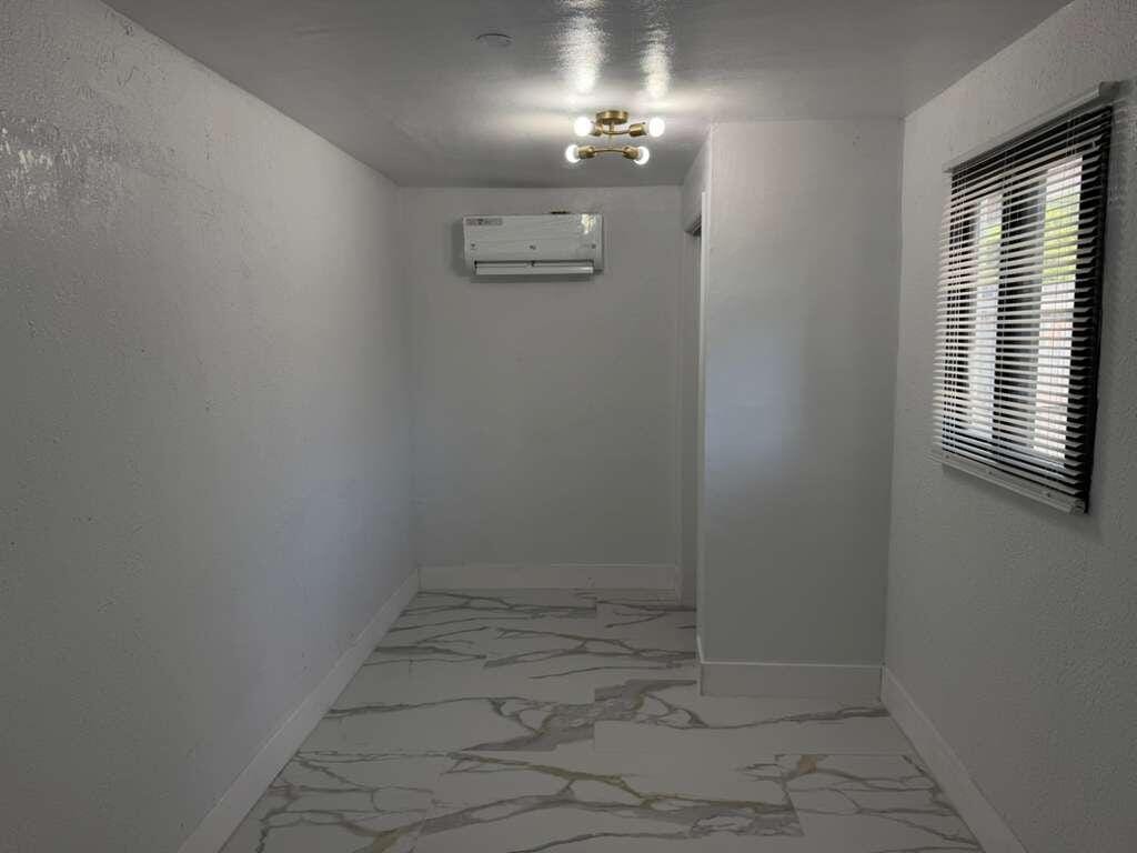 160 SE 15th Avenue Unit B — photo 2