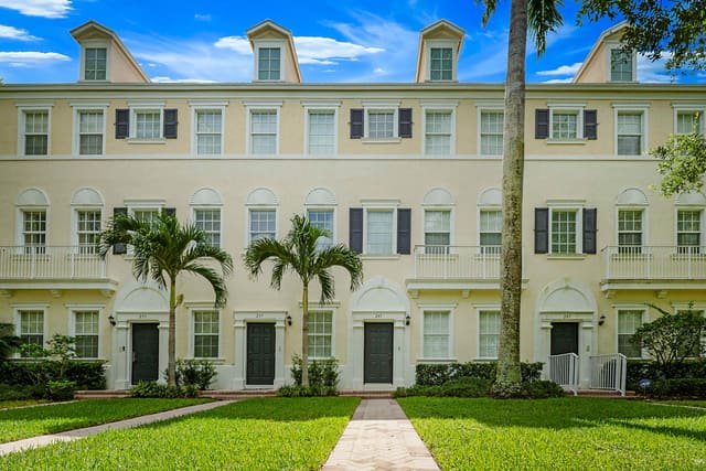 241 E Thatch Palm Circle, Jupiter, FL 33458