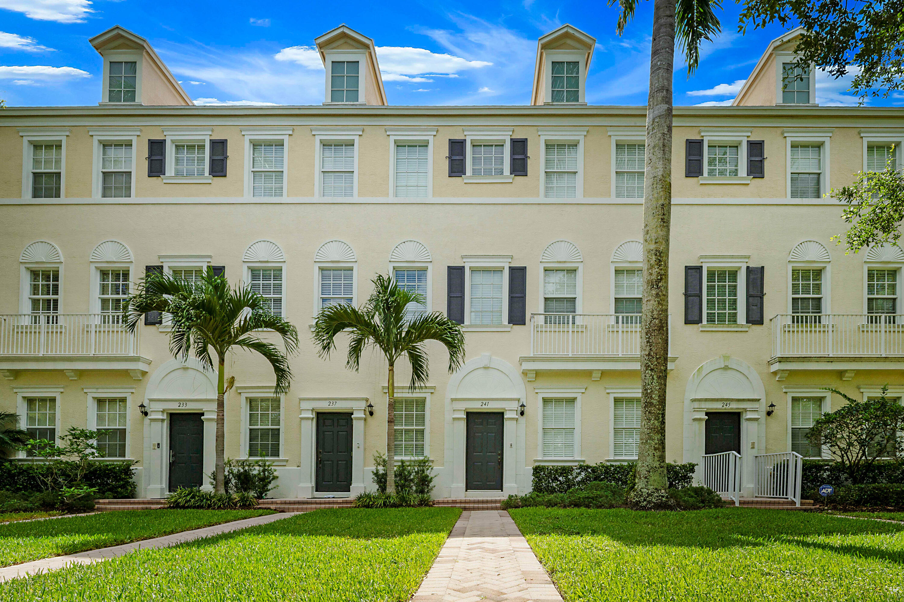 241 E Thatch Palm Circle, Jupiter, FL 33458, Jupiter