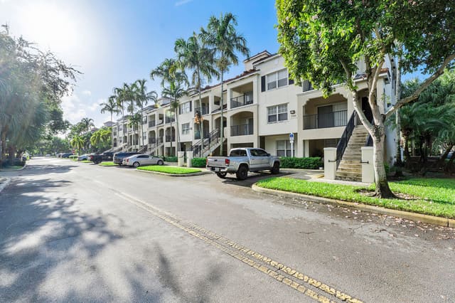 5980 W Sample Road 104, Coral Springs, FL 33067