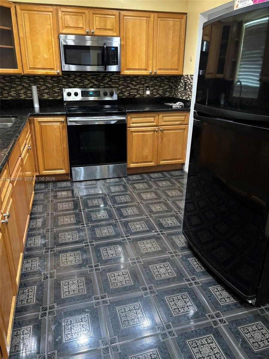 1905 NW 57th Street 0 — photo 2
