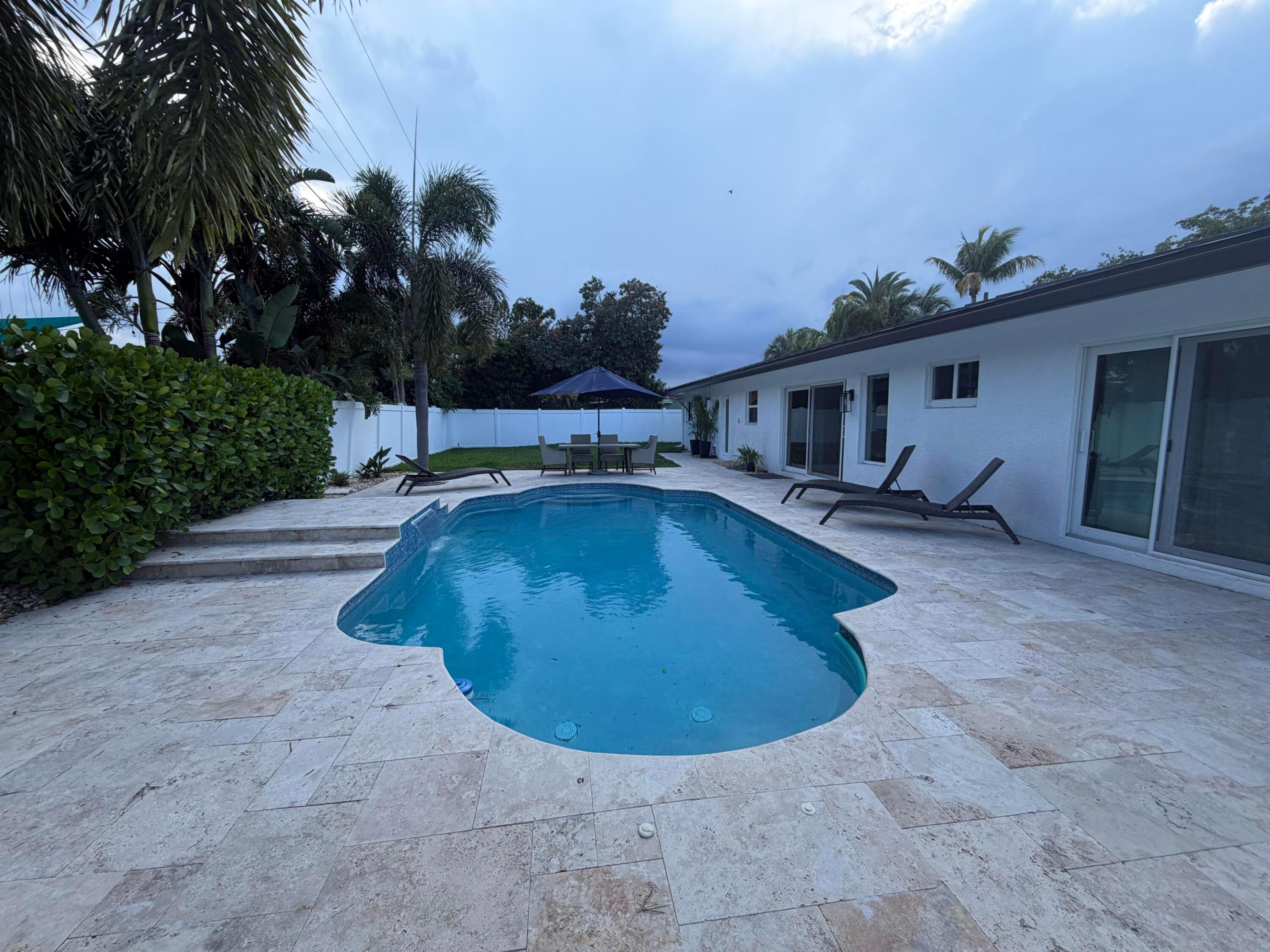 2620 NE 53rd Street, Lighthouse Point, FL 33064