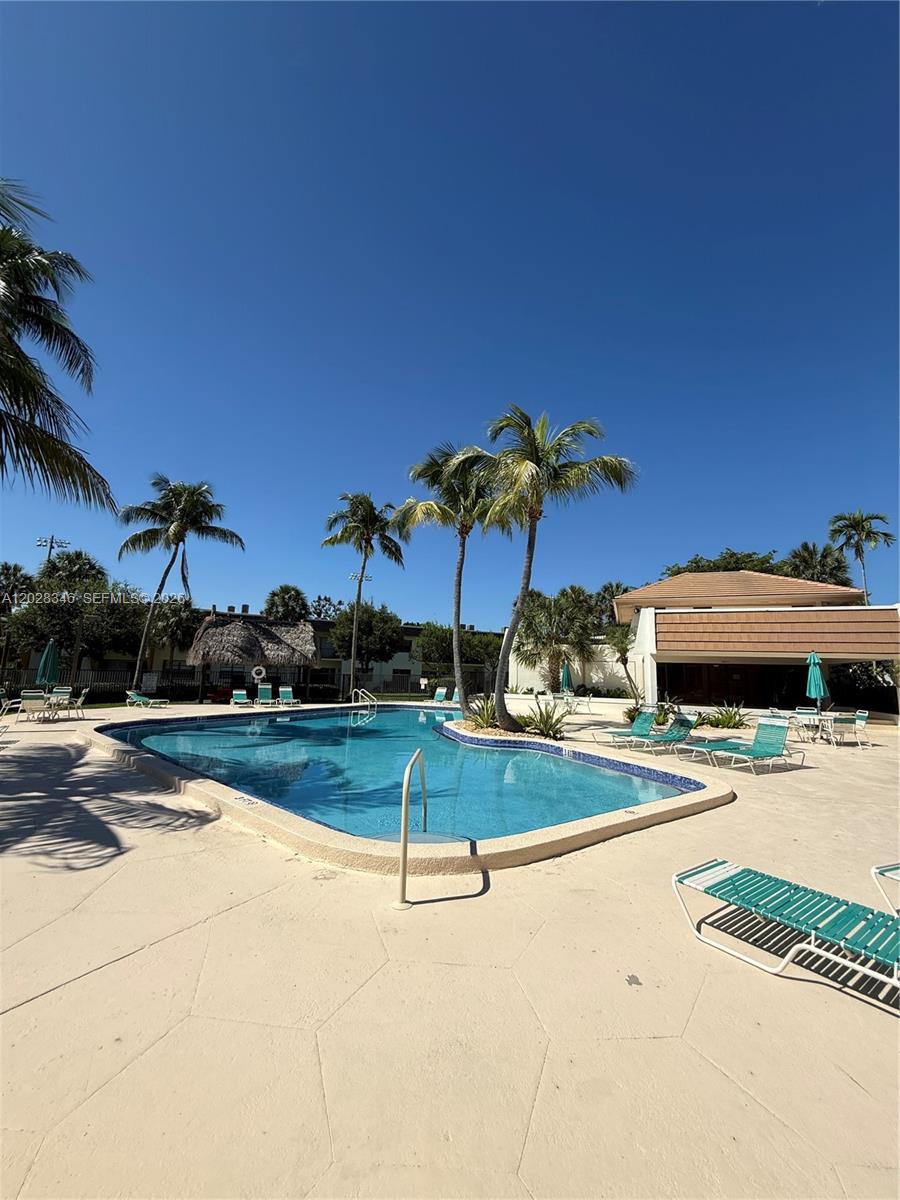 8261 SW 128th Street 205, Pinecrest, FL 33156, Pinecrest