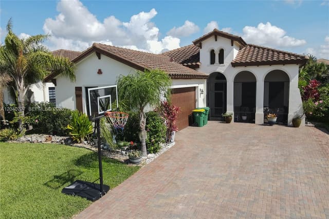 4742 Corrado Avenue, Ave Maria, FL 34142