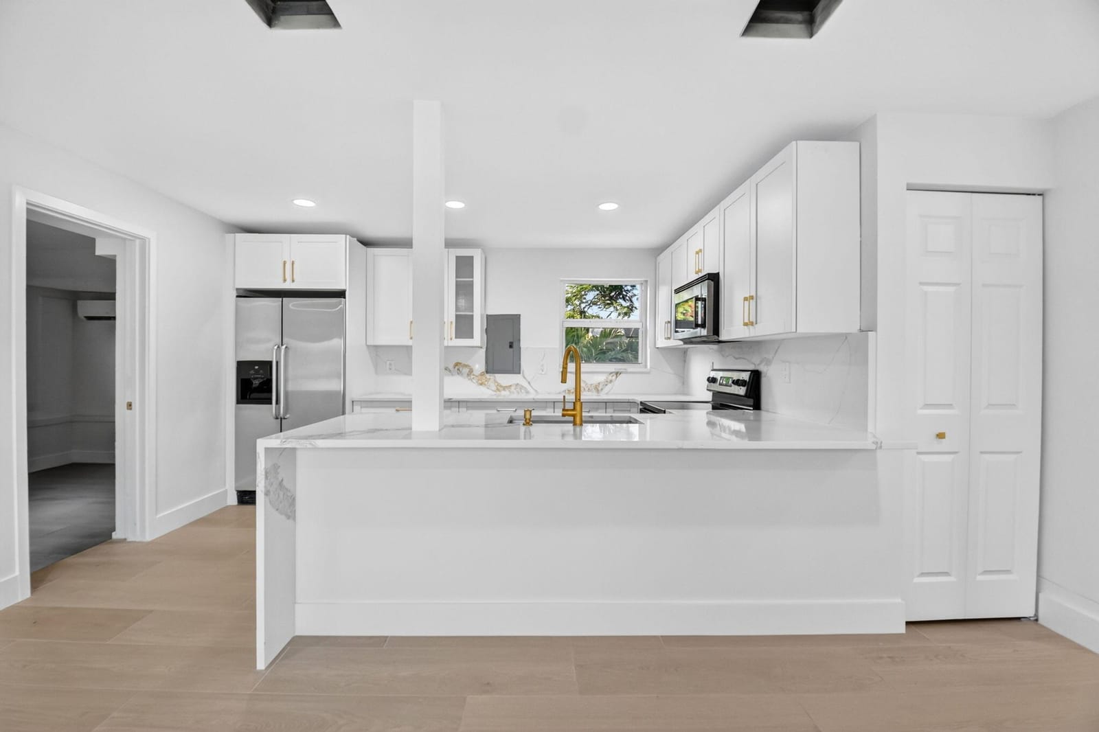 3947 Pensacola Drive — photo 11