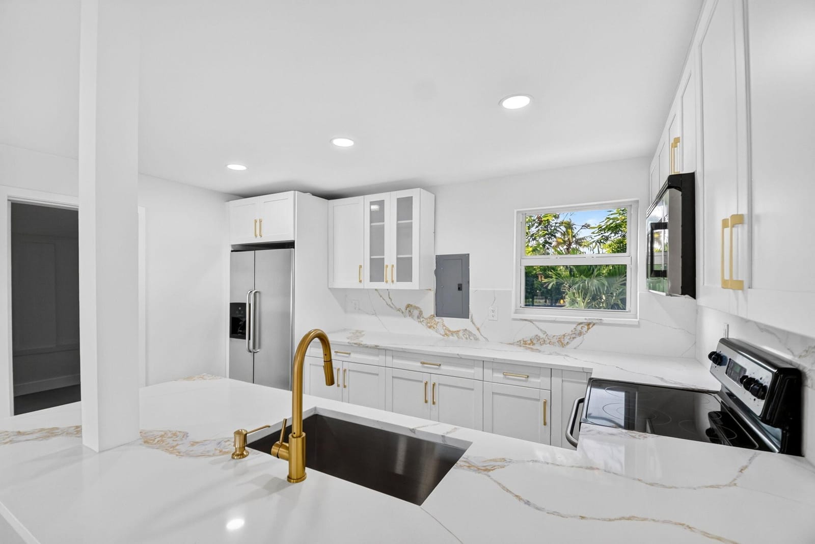 3947 Pensacola Drive — photo 12