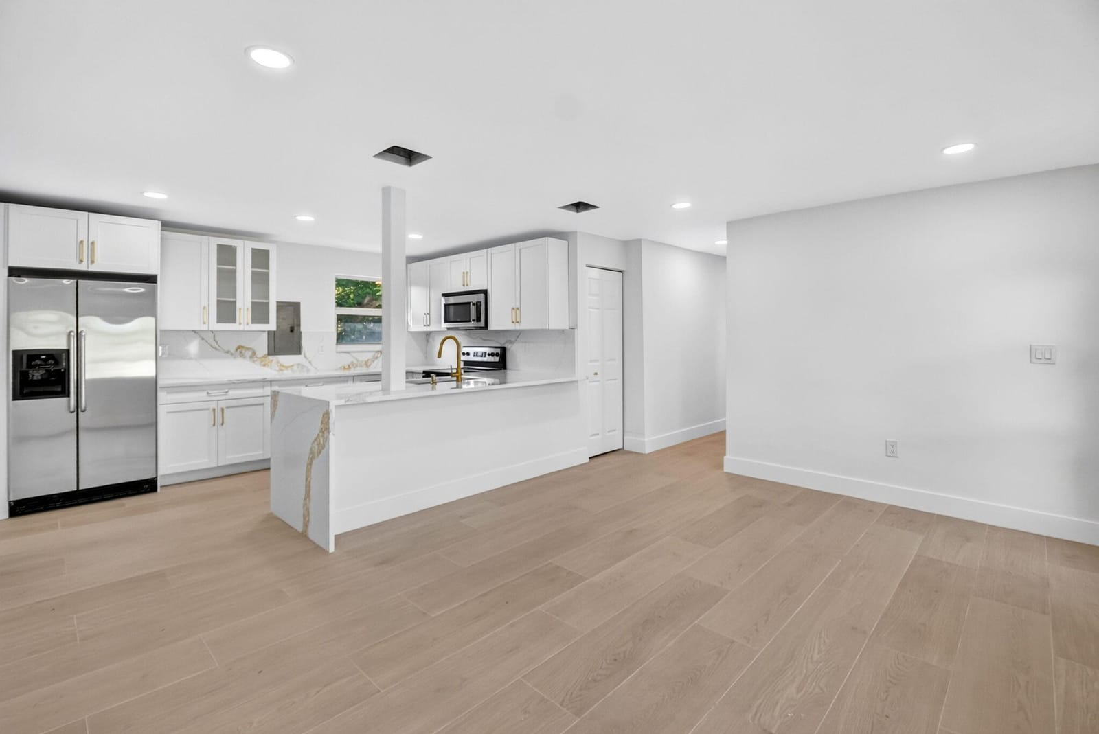 3947 Pensacola Drive — photo 9