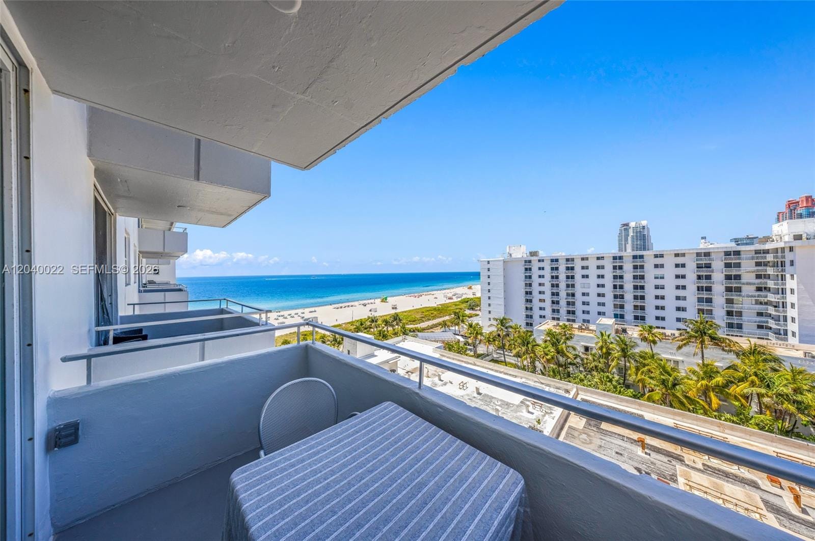465 Ocean Drive 1009, Miami Beach, FL 33139 photo 2