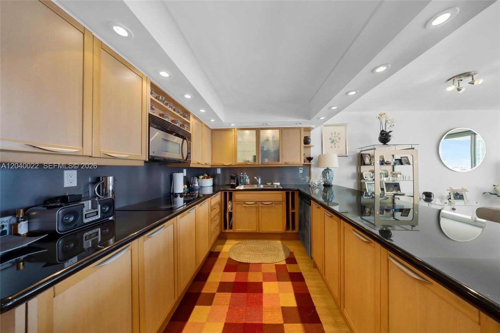 465 Ocean Drive 1009, Miami Beach, FL 33139 photo 9