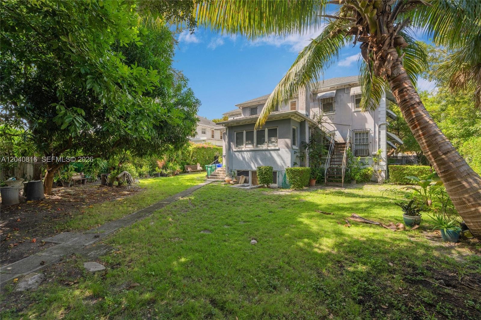 405 SW 11th Avenue — photo 2
