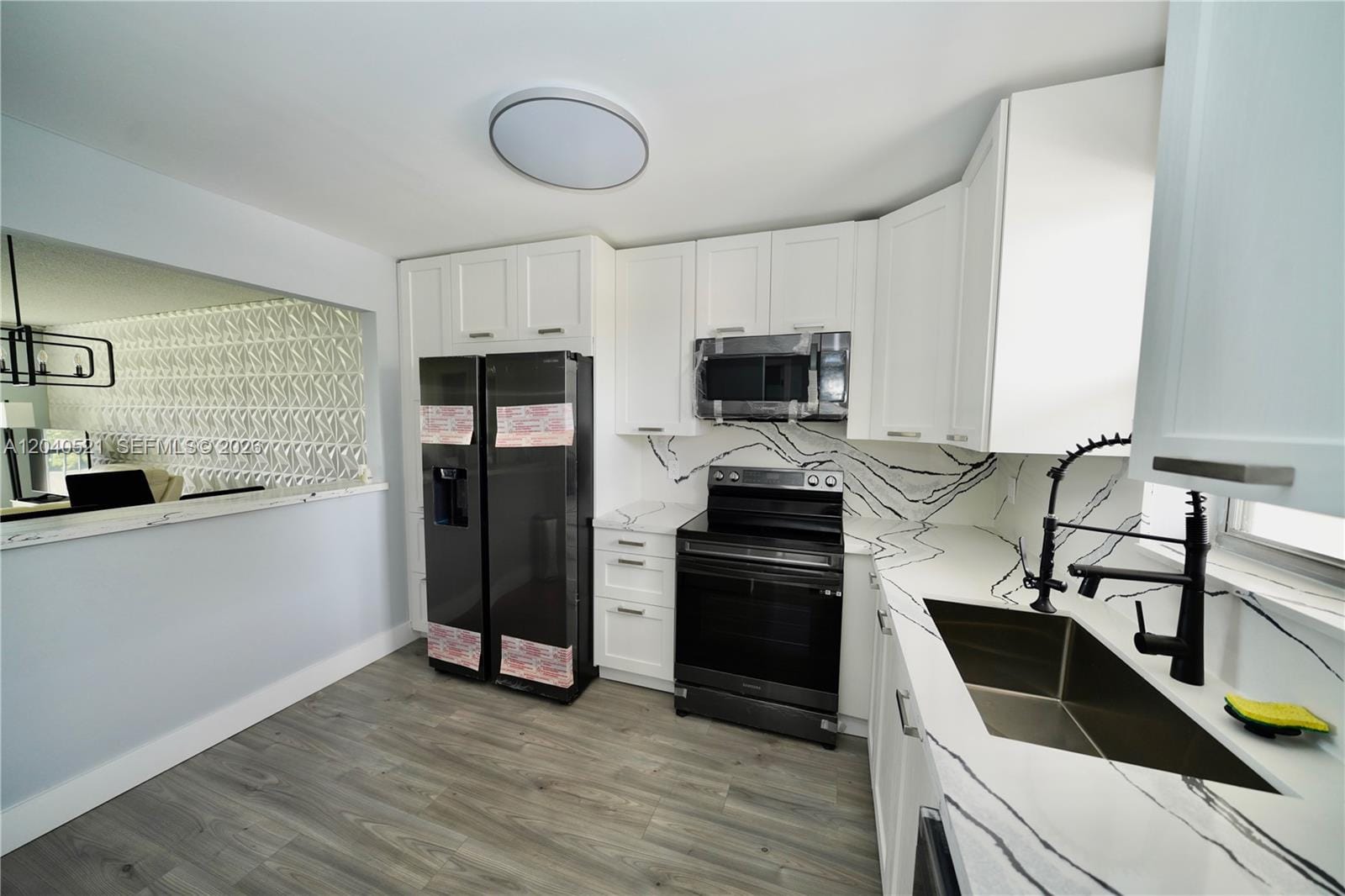 2541 Aragon Boulevard 305, Sunrise, FL 33322 photo 2