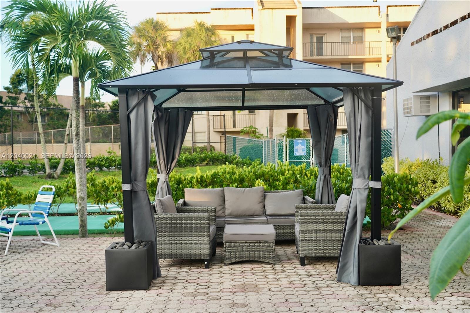 2541 Aragon Boulevard 305, Sunrise, FL 33322 photo 17