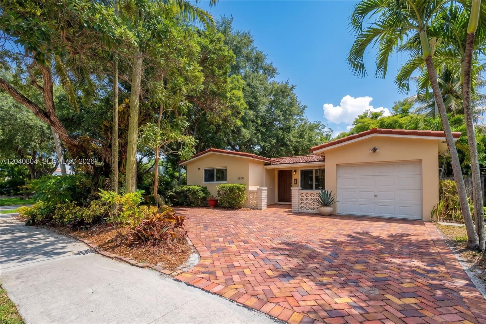 3800 W Park Road, Hollywood, FL 33021, Hollywood