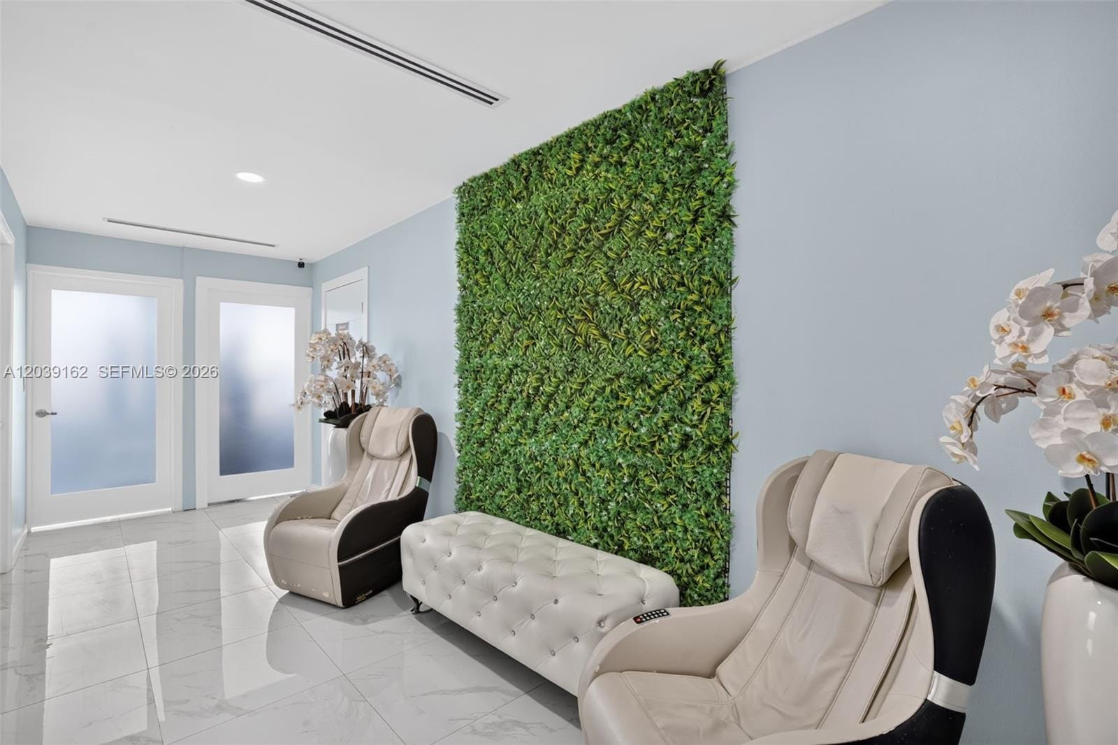 Laser and Electrolysis Laser And Electrolysis Clinic For Sale On Coral Way — photo 6