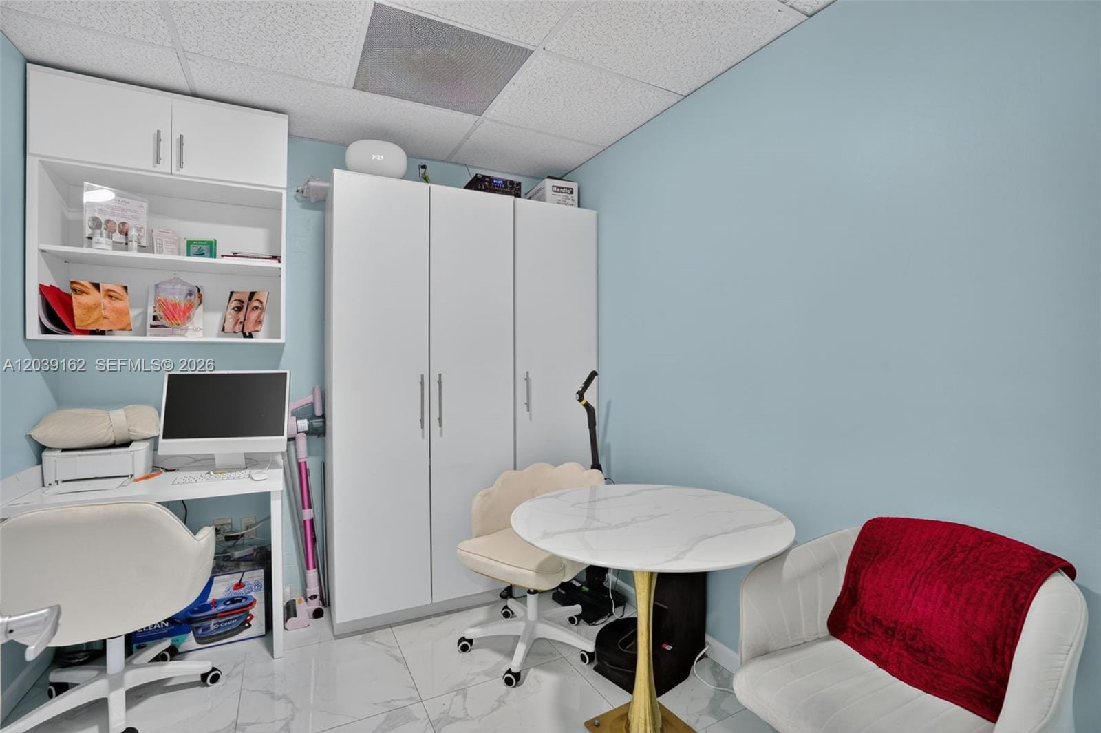 Laser and Electrolysis Laser And Electrolysis Clinic For Sale On Coral Way — photo 8