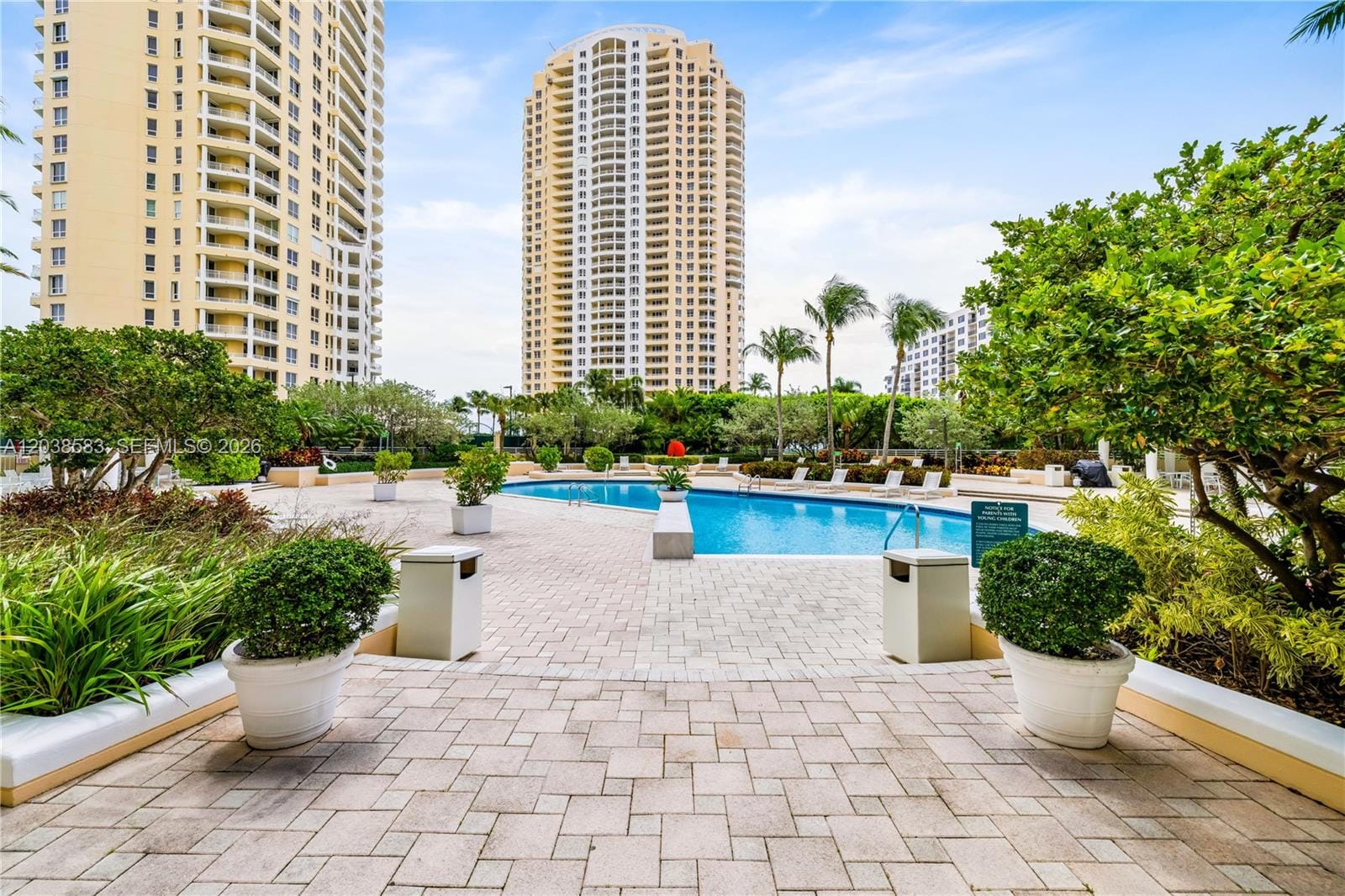 888 Brickell Key Drive 1010, Miami, FL 33131 photo 22