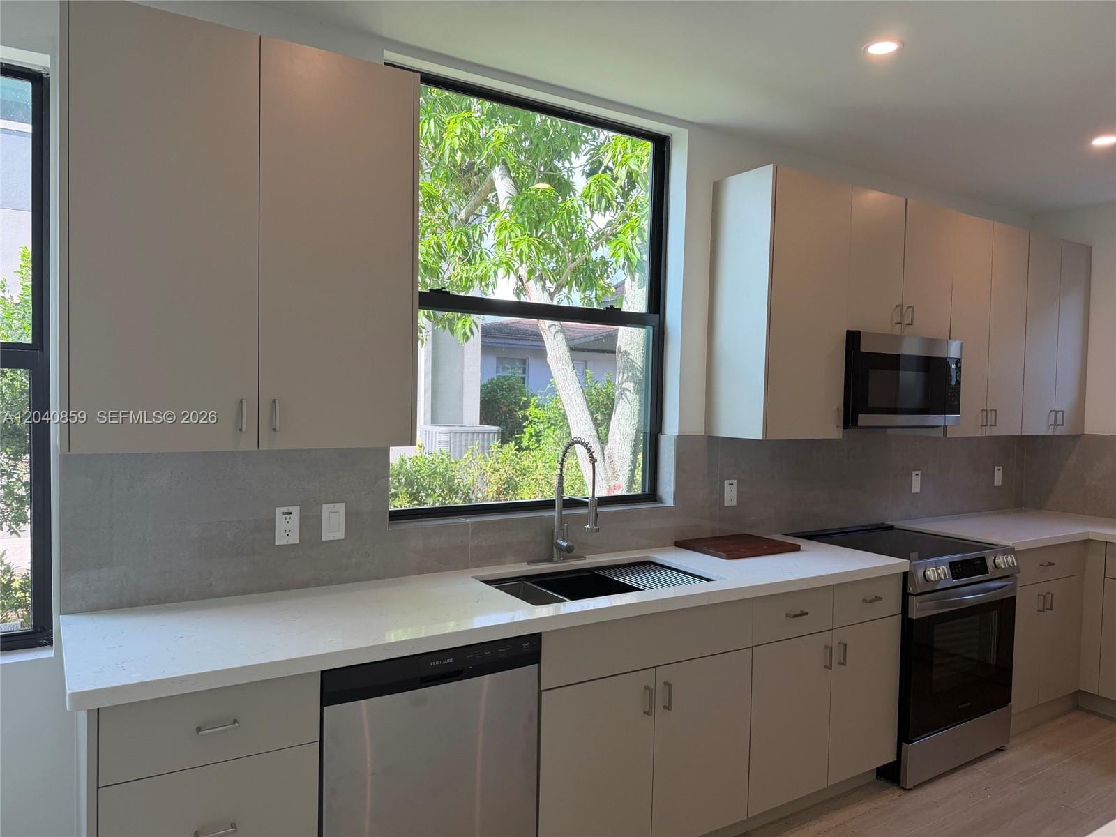 2240 SW 13th Street — photo 7