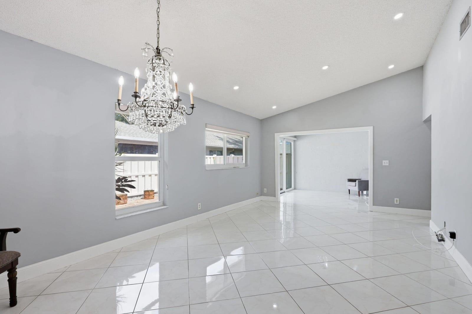8621 Jasmine Way — photo 7