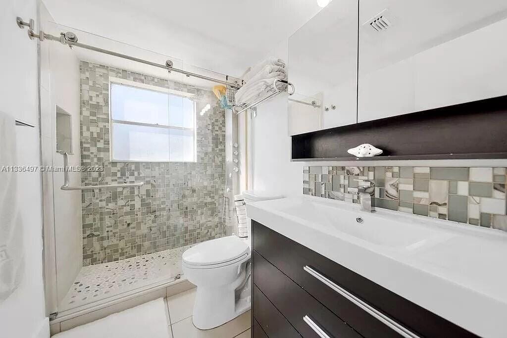 1881 Washington Avenue 2g, Miami Beach, FL 33139 photo 16