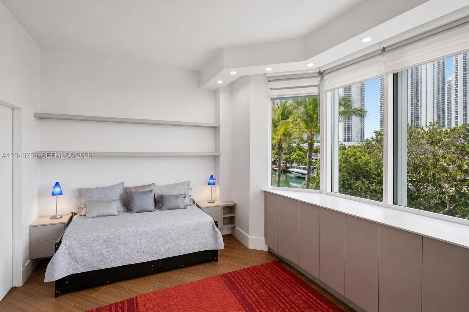 16400 Collins Avenue TH-4 — photo 7