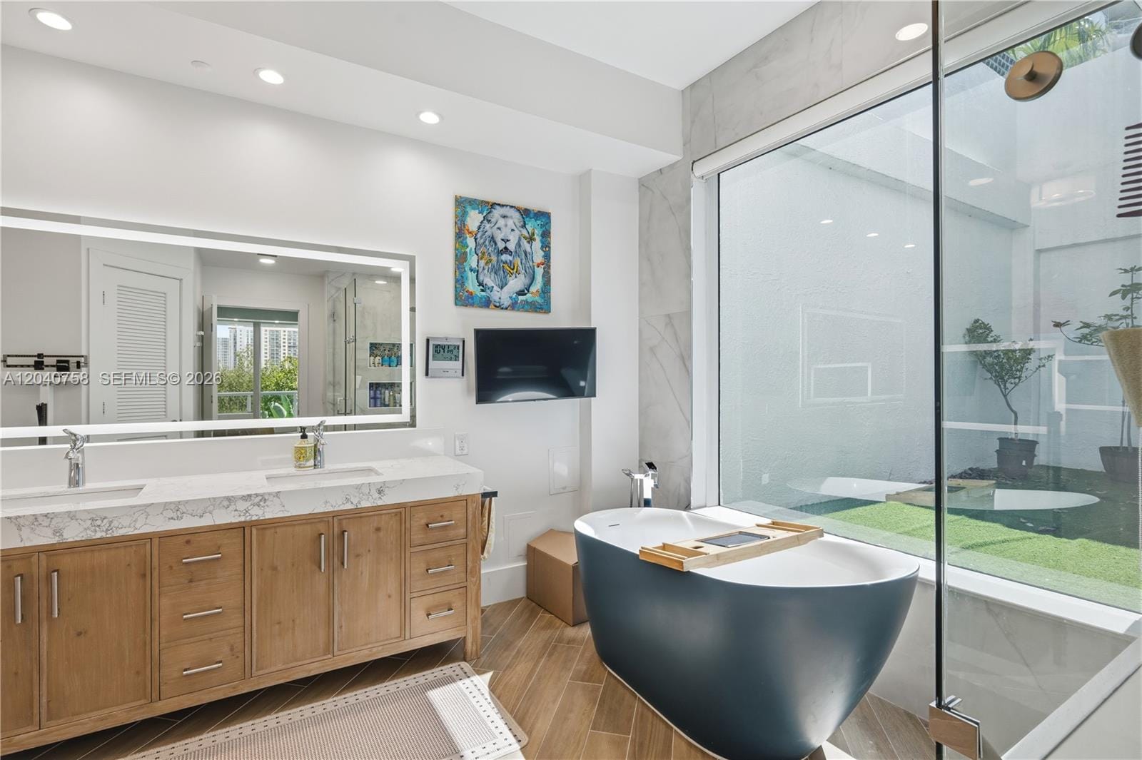 16400 Collins Avenue TH-4 — photo 8