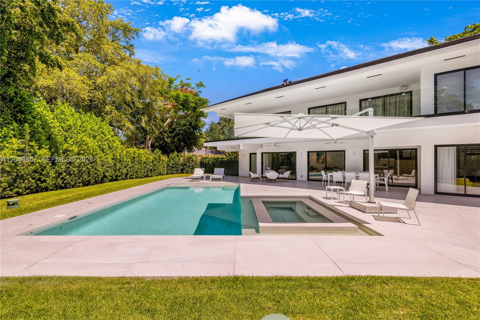 7180 E Lago Drive, Coral Gables, FL 33143, Coral Gables