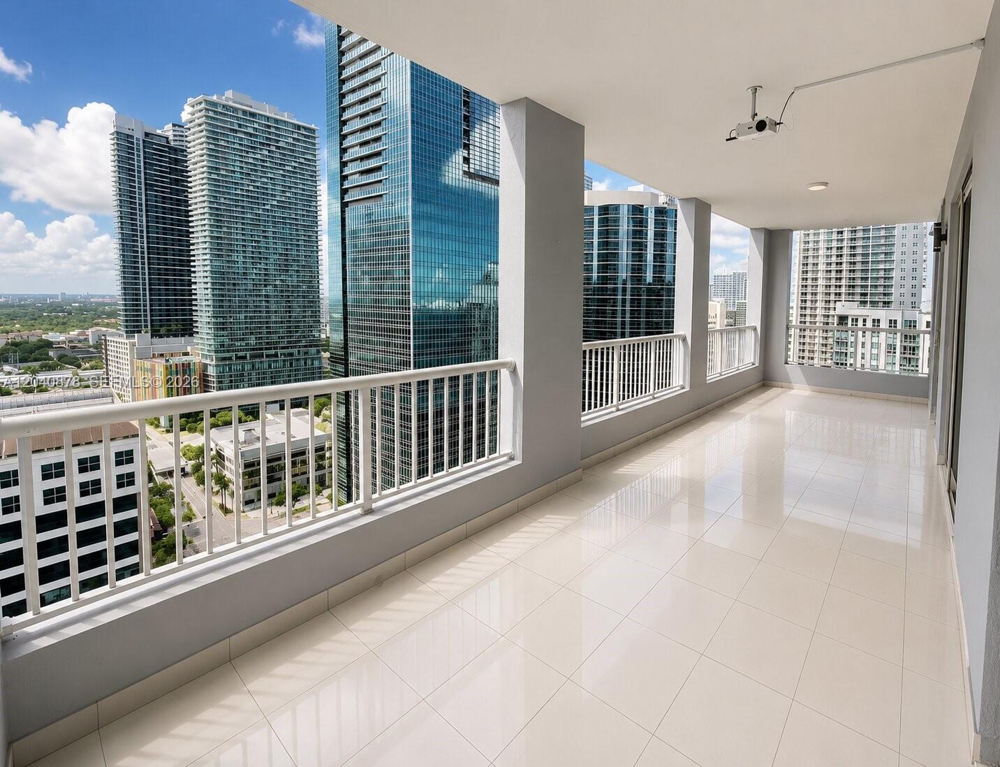 170 SE 14th Street 2707, Miami, FL 33131, Miami